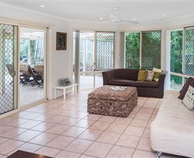 At Theme Park Central Holiday House - St Kilda Accommodation 3