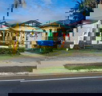 Kayaksnthings - St Kilda Accommodation