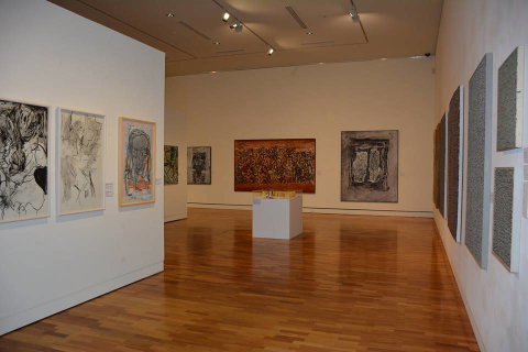Tamworth Regional Gallery - St Kilda Accommodation 1