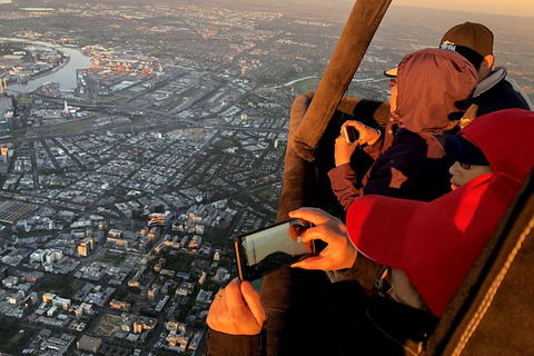 Melbourne Balloon Flights, The Peaceful Adventure - St Kilda Accommodation 5