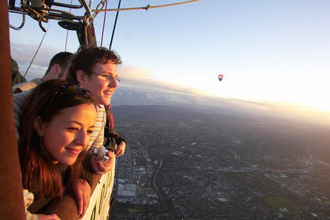 Melbourne Balloon Flights, The Peaceful Adventure - St Kilda Accommodation 9