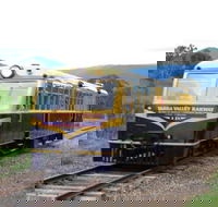 Steam Train Yarra Valley  Healesville Wildlife Sanctuary Full Day Tour - St Kilda Accommodation