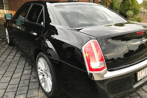 Airport Transfers - St Kilda Accommodation 3