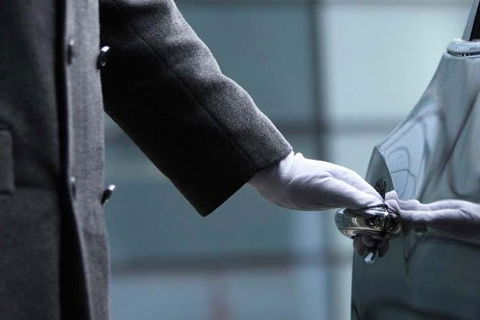 Adelaide Airport Private Chauffeured Transfer - St Kilda Accommodation 1