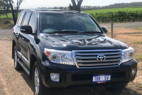 AirPort Transfers & People Mover - St Kilda Accommodation 3