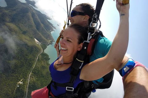 Airlie Beach Tandem Skydive - St Kilda Accommodation 3