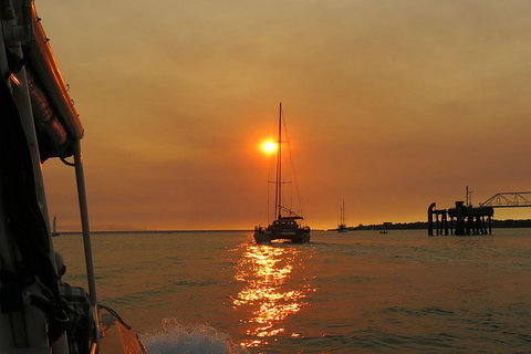 Darwin Sunset Cruise, Including Fish \'n\' Chips - St Kilda Accommodation 5