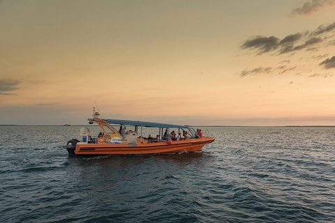 Darwin Sunset Cruise, Including Fish \'n\' Chips - St Kilda Accommodation 6