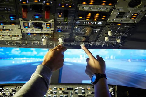 Airliner-737 - 30 Minutes - Flight Simulator Experience - St Kilda Accommodation 0