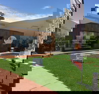 Almondco Almond Hut - St Kilda Accommodation