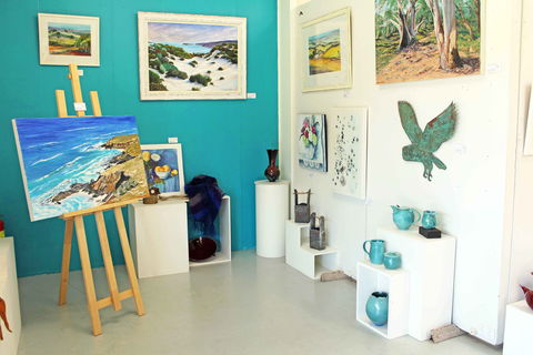 Artworks Gallery - St Kilda Accommodation 0