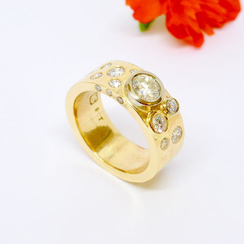 Louise Shaw Jewellery - St Kilda Accommodation 1