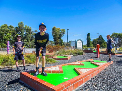 Naracoorte Mini Golf - St Kilda Accommodation 2