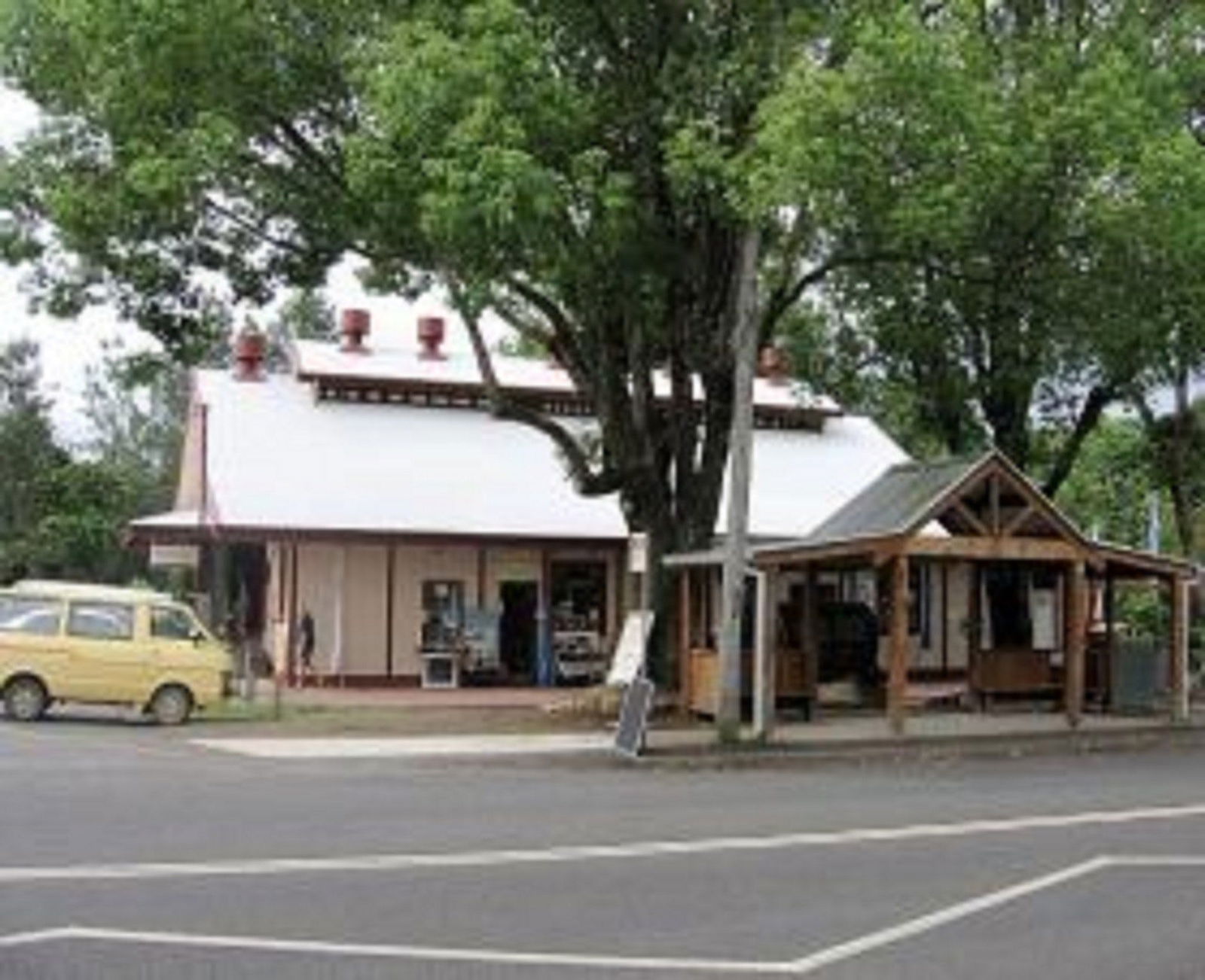 Uki NSW St Kilda Accommodation