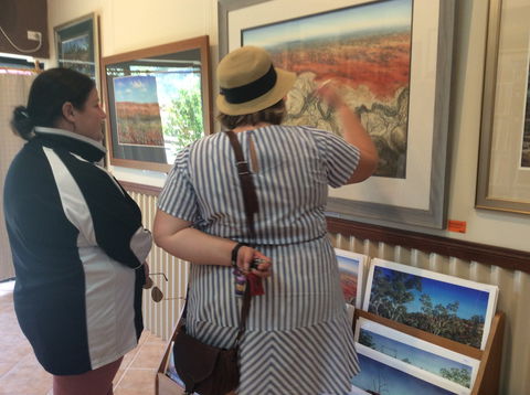 Back O' Bourke Gallery - St Kilda Accommodation 2