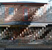 Bay Tree Gallery - St Kilda Accommodation