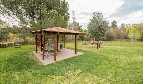 Bill Lyle Reserve Picnic Area - St Kilda Accommodation 0
