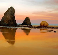 Glasshouse Rocks and Pillow Lava - St Kilda Accommodation