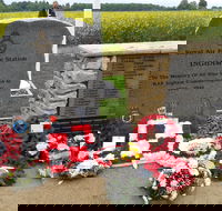 Ingham Memorial Gardens - St Kilda Accommodation