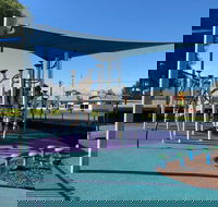 Lucindale - St Kilda Accommodation