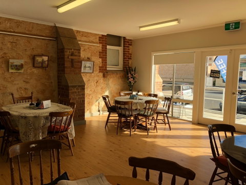 Anglican Community Cafe, Limestone Art Gallery & Cornish Garden - St Kilda Accommodation 2