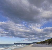Friendly Beaches - St Kilda Accommodation