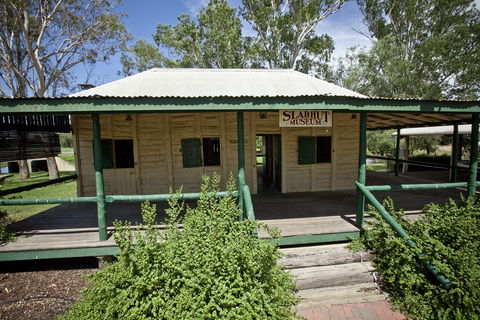 Lenroy Slab Hut - St Kilda Accommodation 0