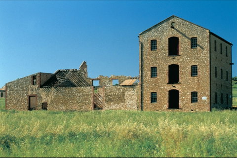 Clinchs Mill - St Kilda Accommodation 0