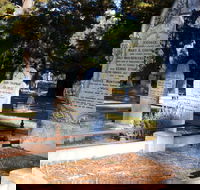 Lucindale Cemetery - St Kilda Accommodation