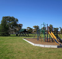 McAndrew Park - St Kilda Accommodation