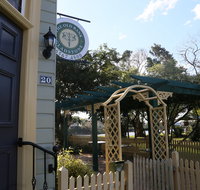 Boutique shopping and heritage buildings in Gladstone - St Kilda Accommodation