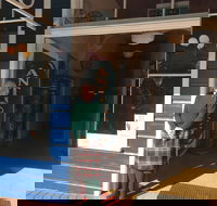 Broughton Antiques - St Kilda Accommodation