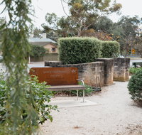 Riverton - St Kilda Accommodation