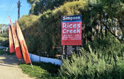 Simpson Rices Creek - St Kilda Accommodation 0