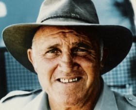 Absaloms Gallery - St Kilda Accommodation 0