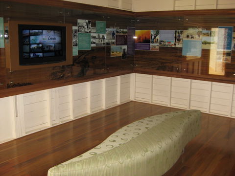 At The Creek Visitor Information Centre - St Kilda Accommodation 1