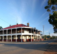 Brookton - St Kilda Accommodation