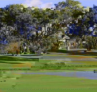 Meadow Springs Golf and Country Club - St Kilda Accommodation
