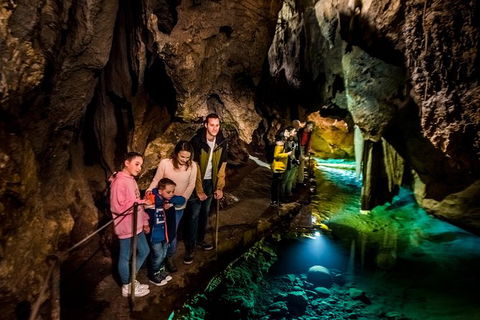 Jenolan Caves: Imperial Cave Tour - St Kilda Accommodation 0