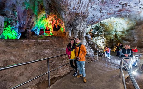 Jenolan Caves: Chifley Cave Tour - St Kilda Accommodation 5