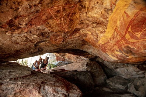 Arnhem Land Injalak Hill Full-Day Tour From Jabiru - St Kilda Accommodation 1