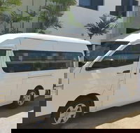 Airport Transfer to or fm Palm Cove accommodation for up to 13 people 7am-10pm - St Kilda Accommodation
