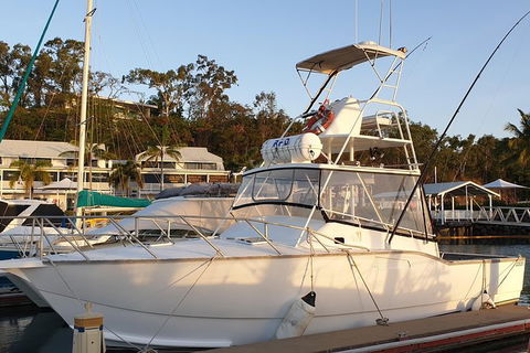 Adventure Fishing Combo Day - Fish, Swim, Whitehaven, Hill Inlet Bush Walking - St Kilda Accommodation 1