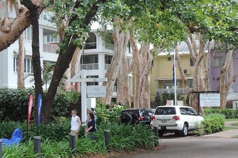 Airport Transfer - Palm Cove, Kewarra Beach & Trinity Beach To Cairns Airport - St Kilda Accommodation 6