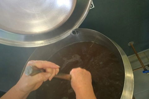 Hands On Brewing Experience - St Kilda Accommodation 1