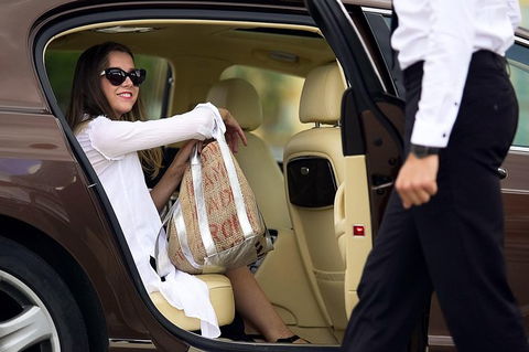 Adelaide Airport (ADL) To City Center To Airport - Private Transfer - St Kilda Accommodation 1