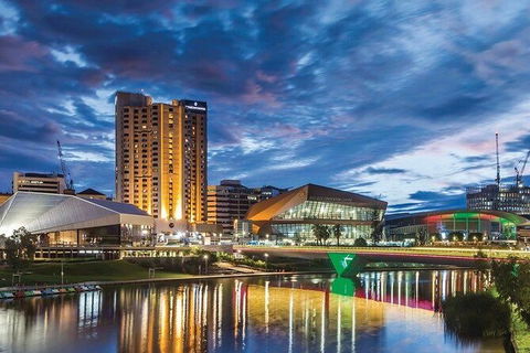 Adelaide Airport Transfers : Adelaide City To Airport ADL In Luxury Car - St Kilda Accommodation 2