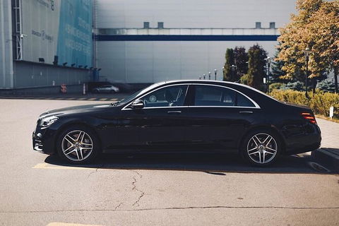 Arrival Private Transfers: Adelaide Airport ADL To Adelaide In Business Car - St Kilda Accommodation 0