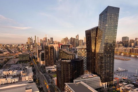 Arrival Private Transfers: Melbourne Airport MEL To Melbourne In Business Car - St Kilda Accommodation 5
