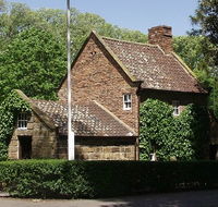 Cooks' Cottage - St Kilda Accommodation